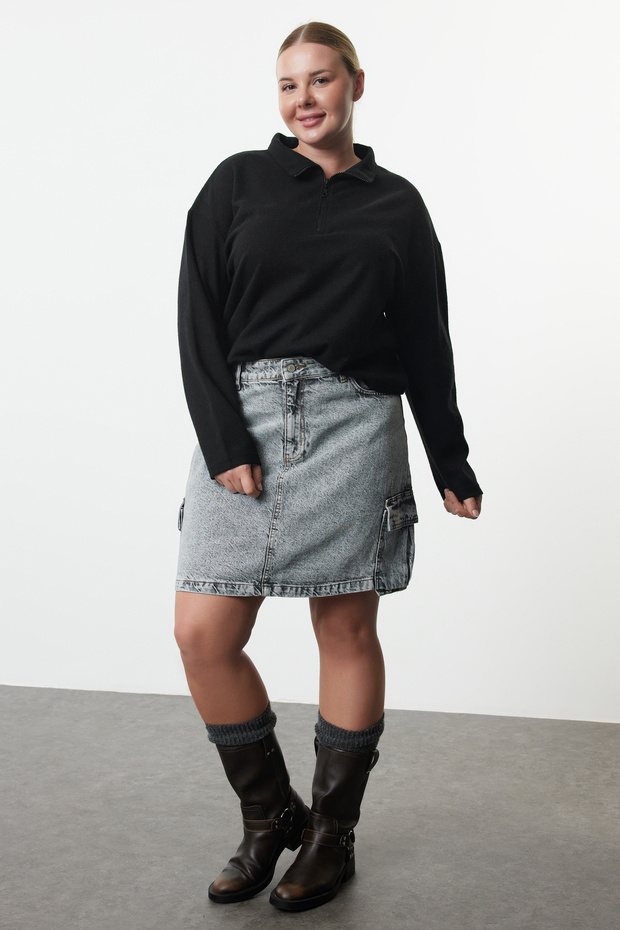 Siyah Selanik/Triko Görünümlü Fermuarlı Yaka Regular/Normal Kalıp Örme Sweatshirt TBBAW23AO00006