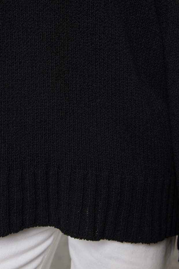 Schwarzer, nachhaltiger Basic-Strickpullover mit weiter Passform TWOAW25KZ00304 - 4