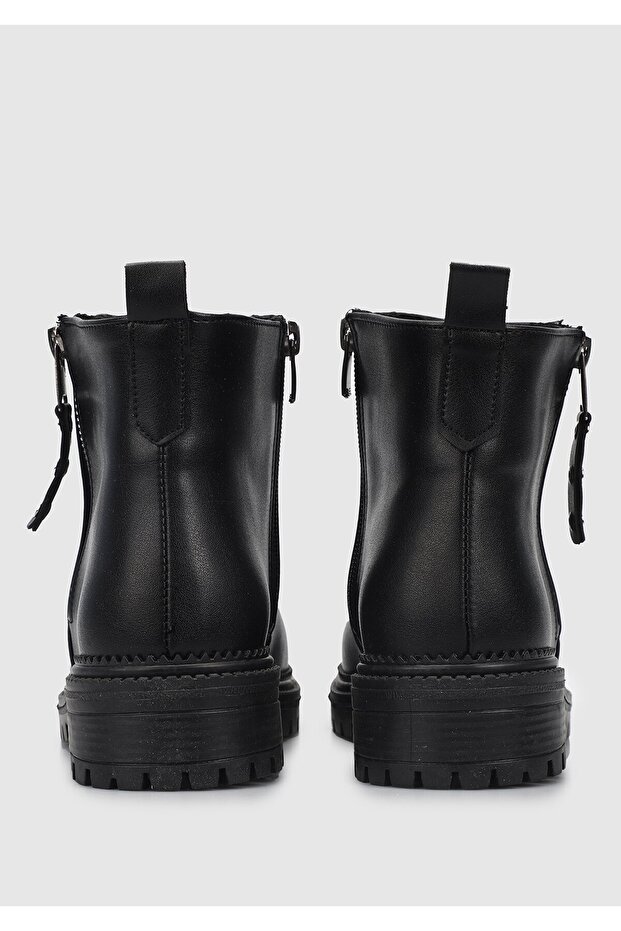 Siyah Kadın Bot - 4