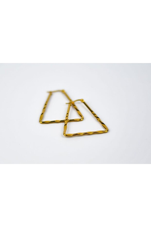 ÜÇGEN ŞEKİLLİ GOLD KÜPE - 2