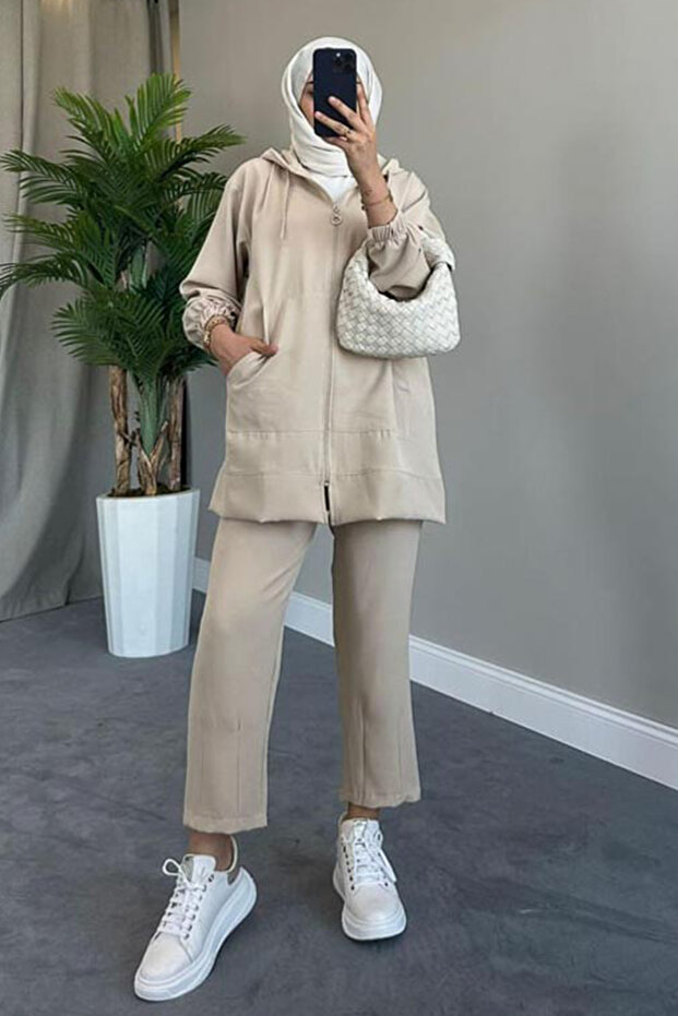 طقم من القطن الممشط باللون البيج - 3