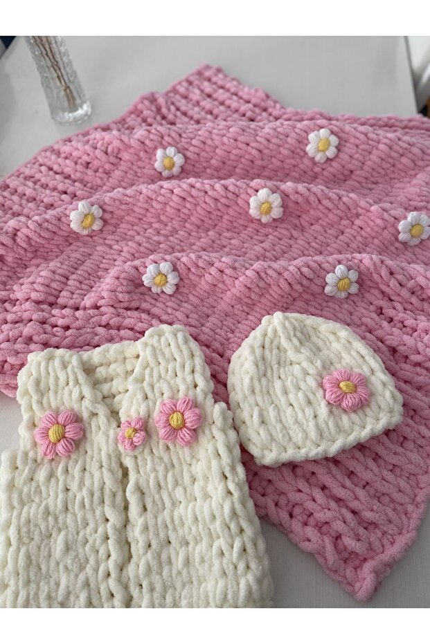 Puffy Pink Baby Blanket vest beanie set