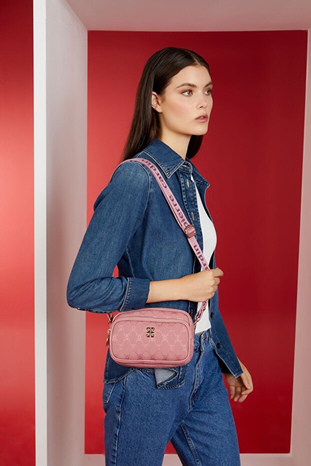 Dusty Rose Woman 05PO23K1670