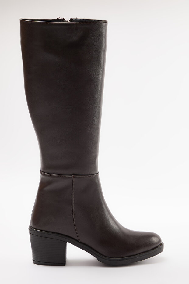 Ciemnobrązowe, zapinane na zamek, okrągłe, damskie buty na obcasie blokowym TAKAW25CZ00004 - 5