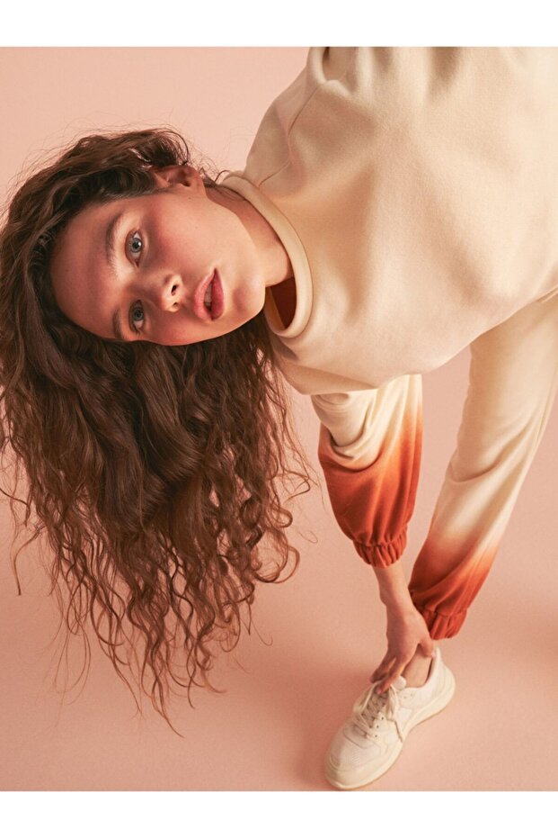 Gradient Jogging Pants - 4