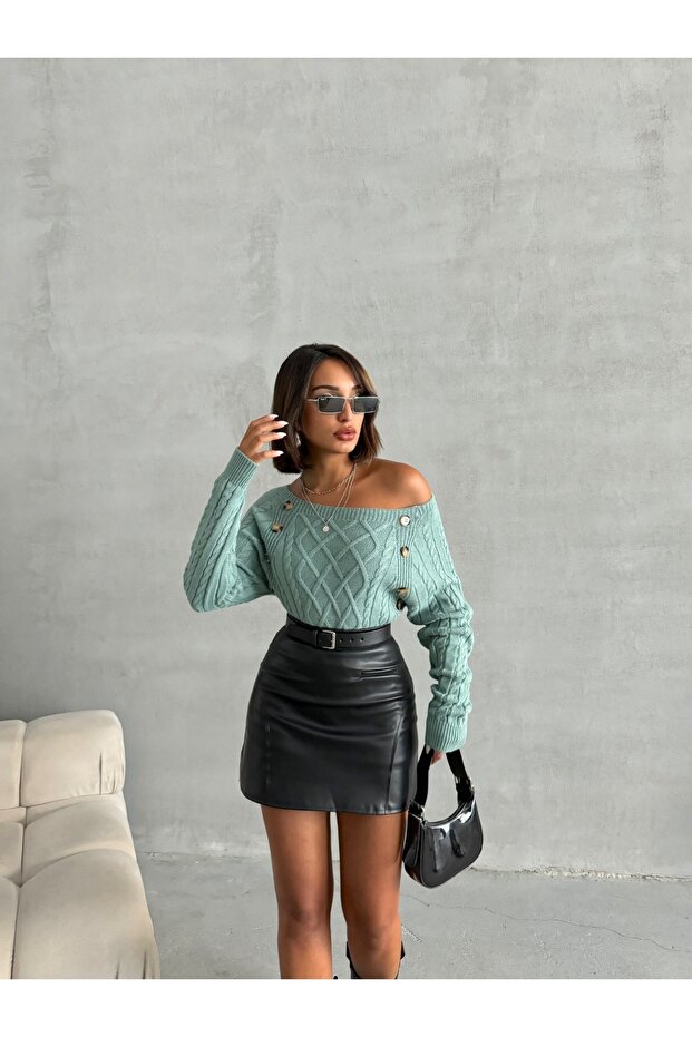 Boat Neck Diamond Patterned Buttoned Sweater - 6