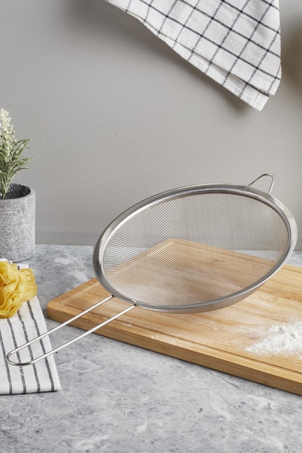 Liam 22cm - Stainless Strainer