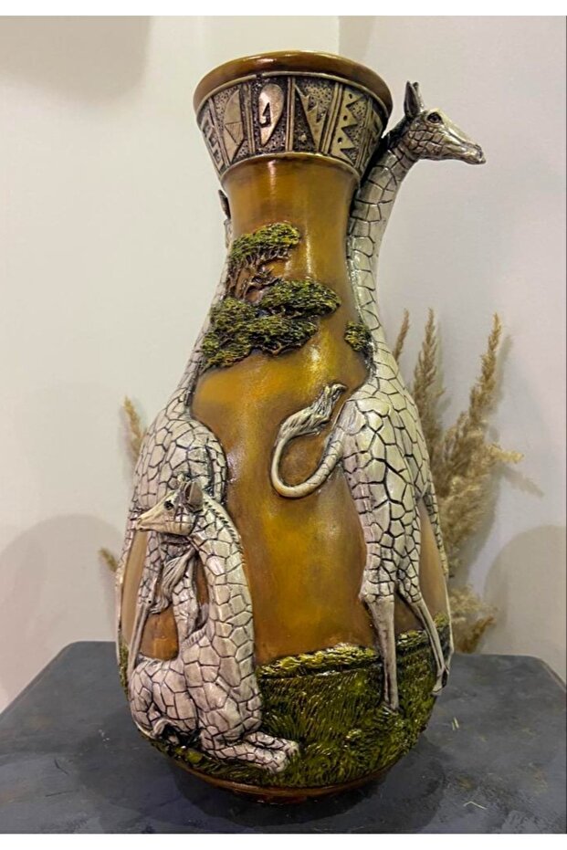 Zürafalı Polyester Vazo 3d Model 1 - 3