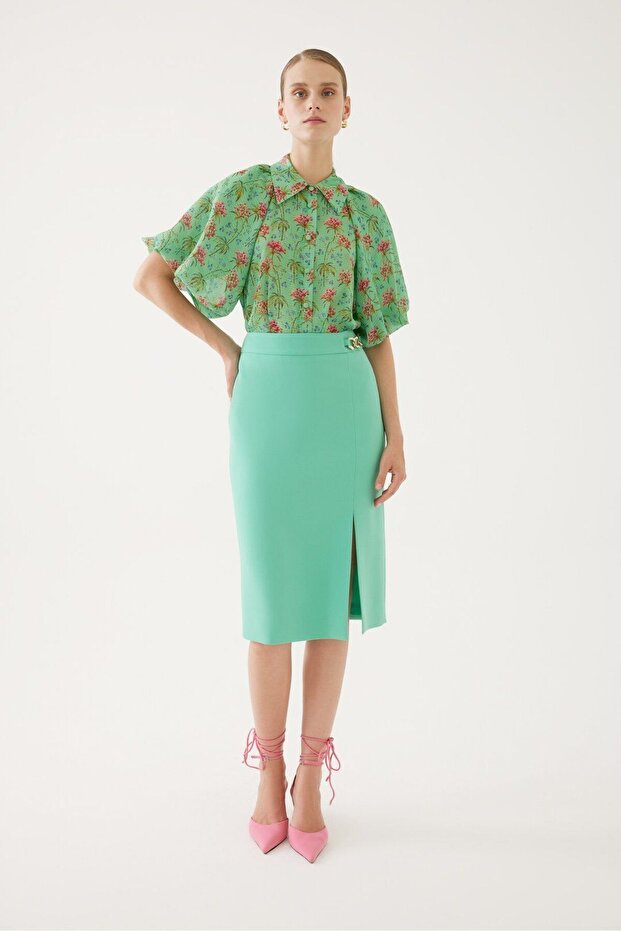 Slim Fit Skirt with Chain Detail
