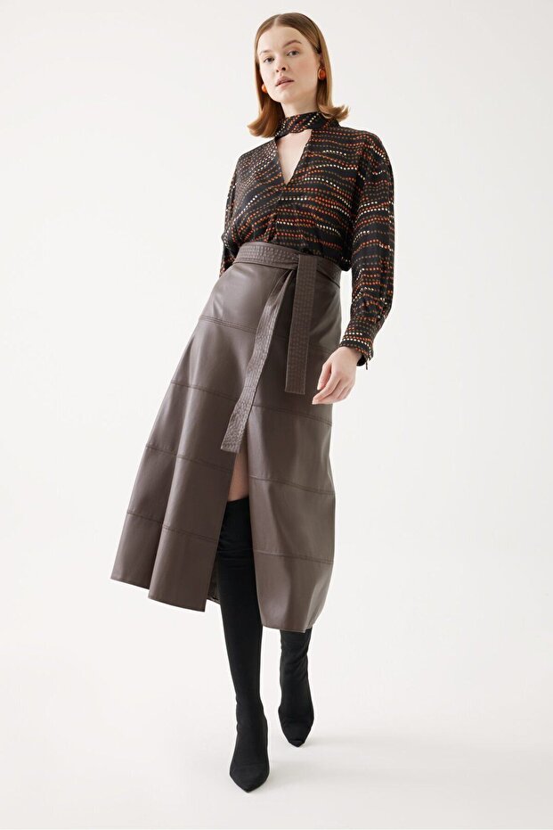 Boyun Detaylı Bluz - 5