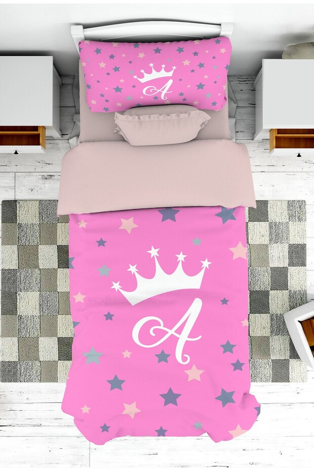 Modern Genç Odası A Harfi Desenli Pembe Yatak Örtüsü ve Yastık Kılıfı Pike - 1