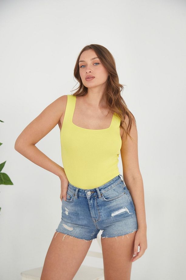 Kadın Crop Top - Sarı -vücuda Oturan Crop - 15 Farklı Renk Seçeneği - Esnek Örme Triko Kadın Atleti - 2