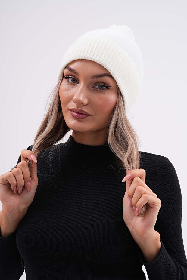 Peluş Ponponlu Bere - 4