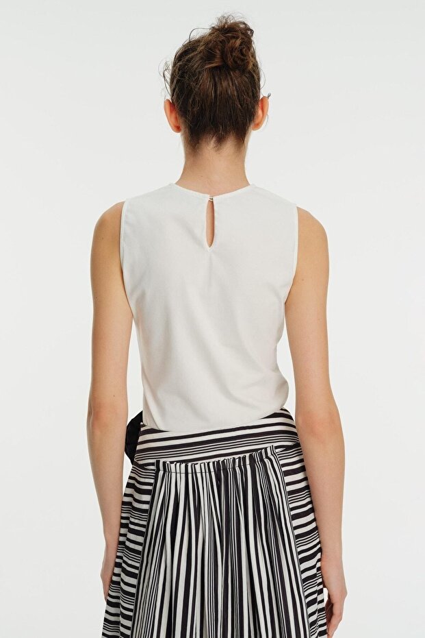 Kolsuz Bisiklet Yaka Örme Bluz - 4