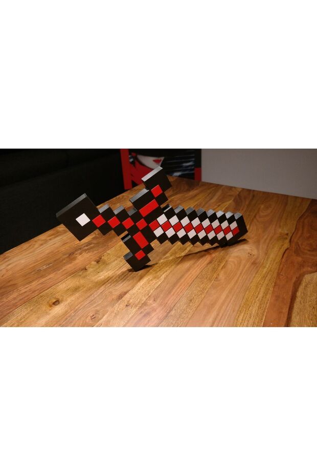 Mınecraft elmas kılıç ve minecraft figür - 1