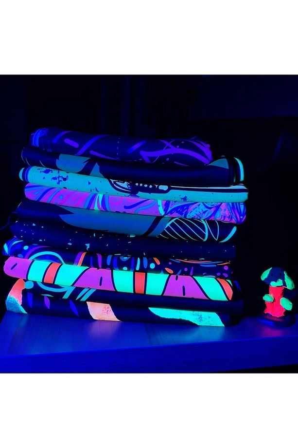 Lotus Portal Open / Blacklight ile Parlayan Neon Duvar Örtüsü Kalın ve Ağır Kumaş Glow Tapestry - 6