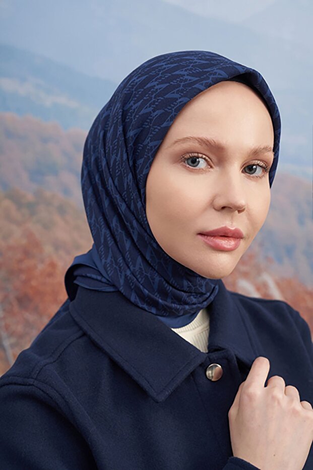 وشاح قطني بنمط حرف واحد فقط - أزرق داكن - 3