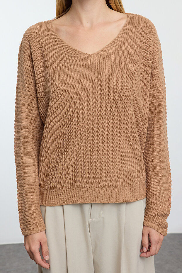 Camel Weit geschnittener Basic-Strickpullover TWOAW25KZ00348 - 3