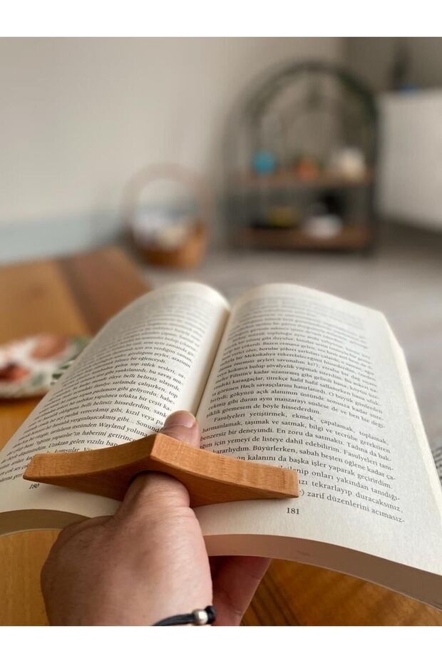 Custom Handcrafted Book Reading Ring - 1