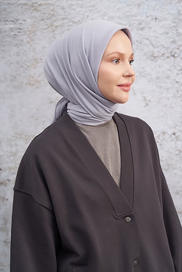 وشاح جاز قطني فضي اللون