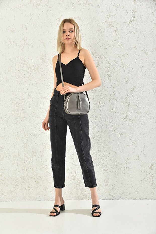 حقيبة من الجلد الصناعي بدون نمط - 4