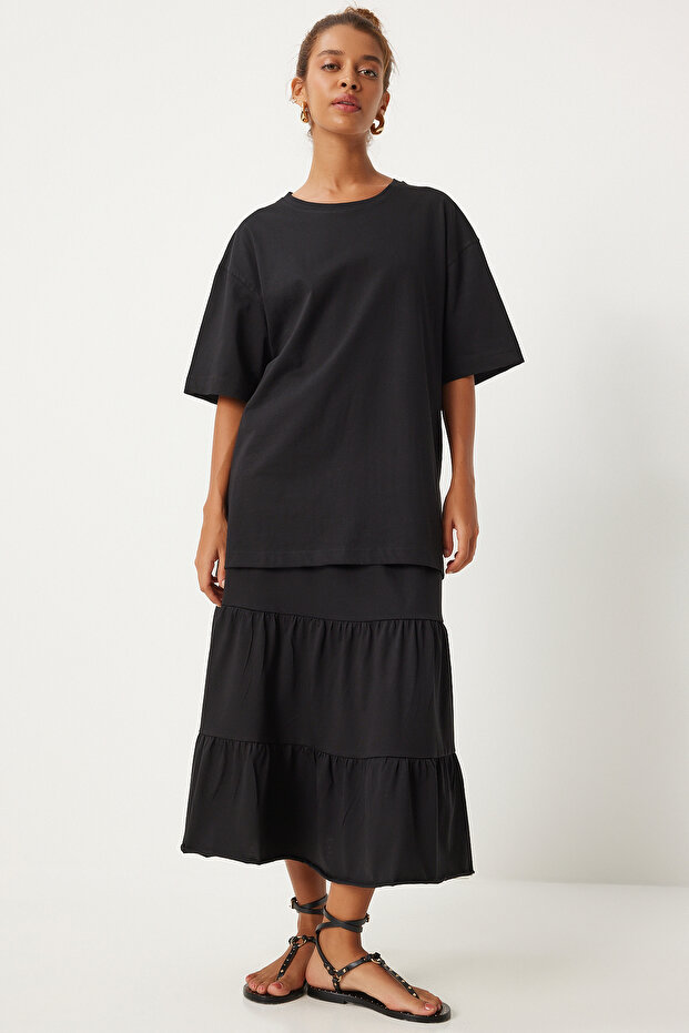 Women's Black Oversize T-Shirt Flounced Knitted Skirt Set Ub00291