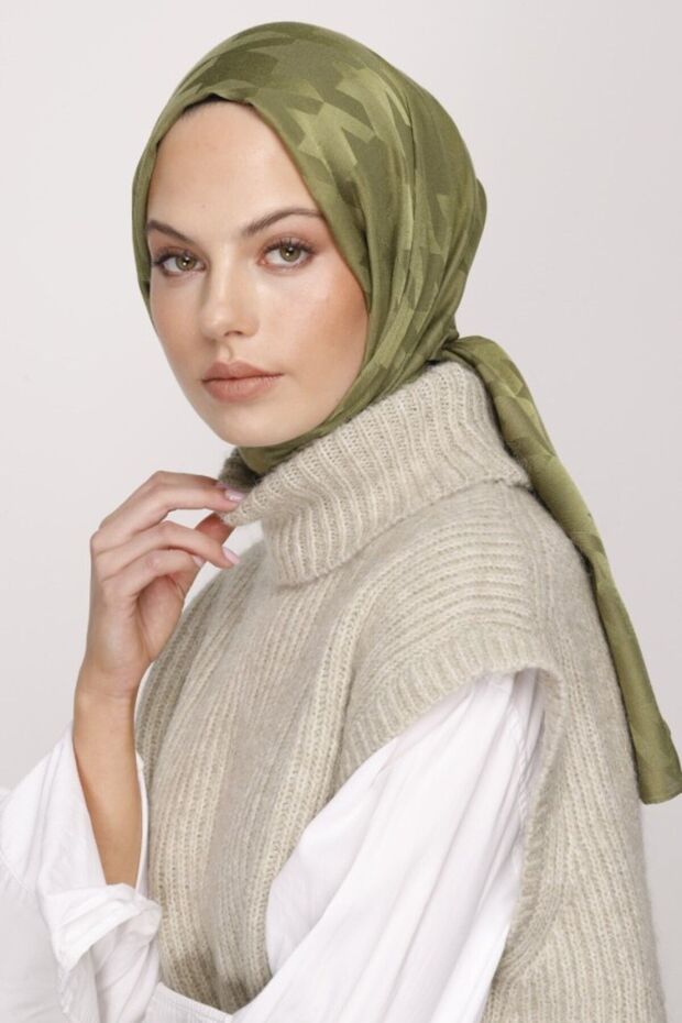 Pine Green Houndstooth Pattern Silky Jacquard Shawl
