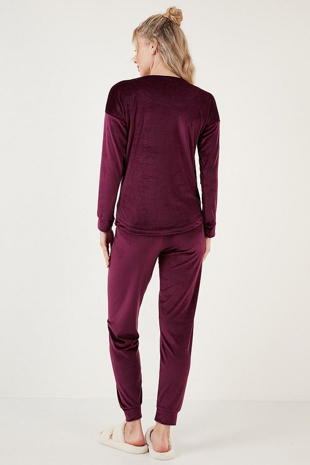 Regular Fit Yumuşak Dokulu Kadife Pijama Takımı  PİJAMA TAKIMI 6094200W4 - 5
