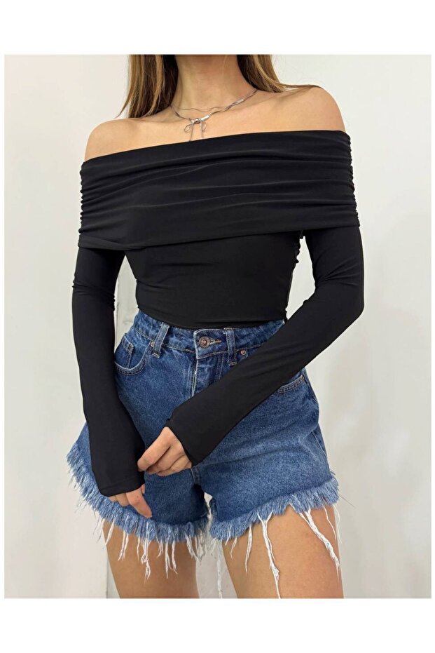 Madonna Collar Sandy Blouse