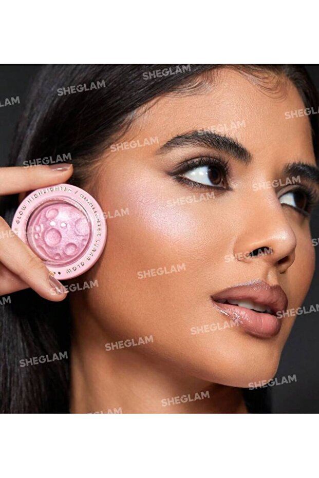 -Lunar Glow Highlighter - 3