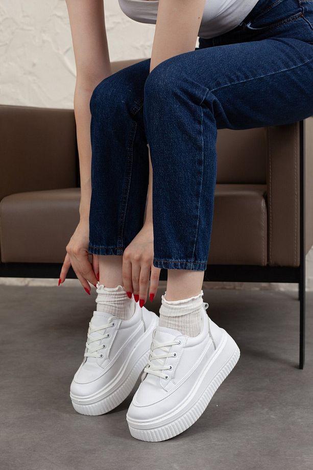 Kadın Yüksek Taban Beyaz Sneaker - 1