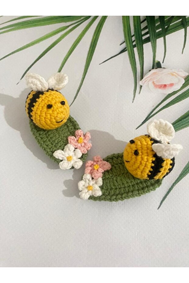 مشبك تثبيت من قطعتين من Bee Buzz Amigurimi