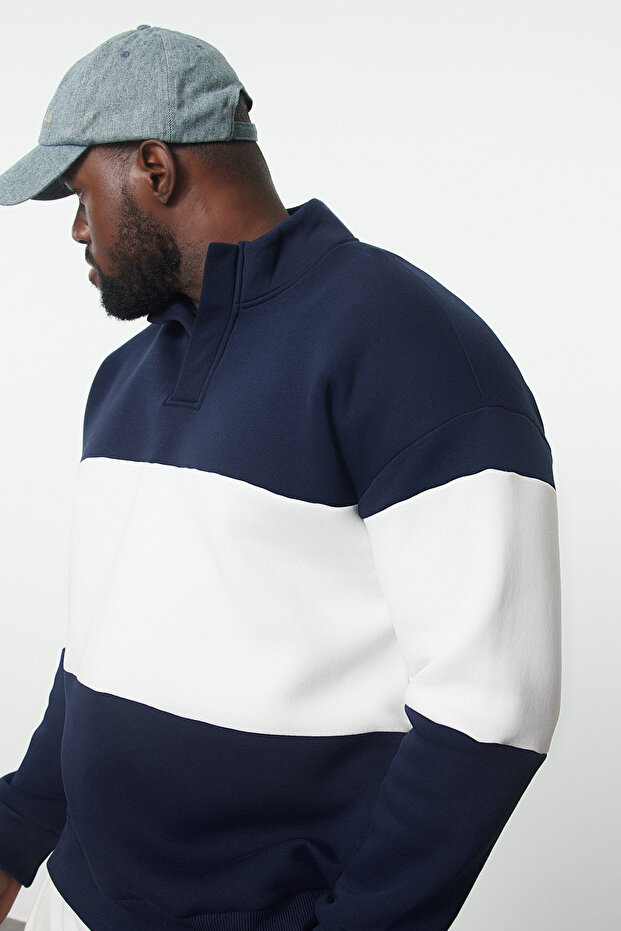 Námořnická modrá oversize fleecová mikina velké velikosti – stojáček, barevný blok TMNAW25AO00033 - 2