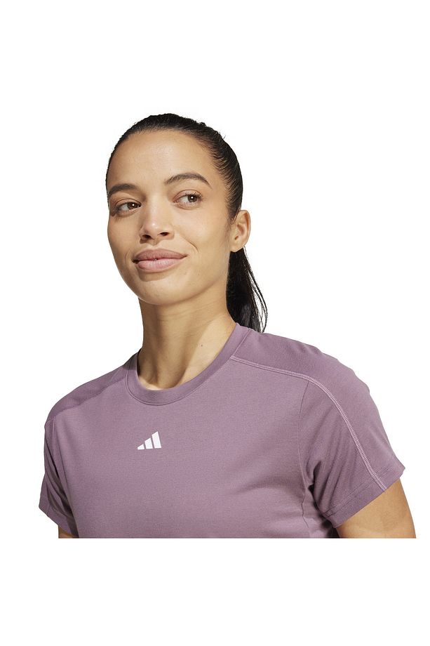 AEROREADY Train Essentials Minimal Branding Crewneck Tişört - 4