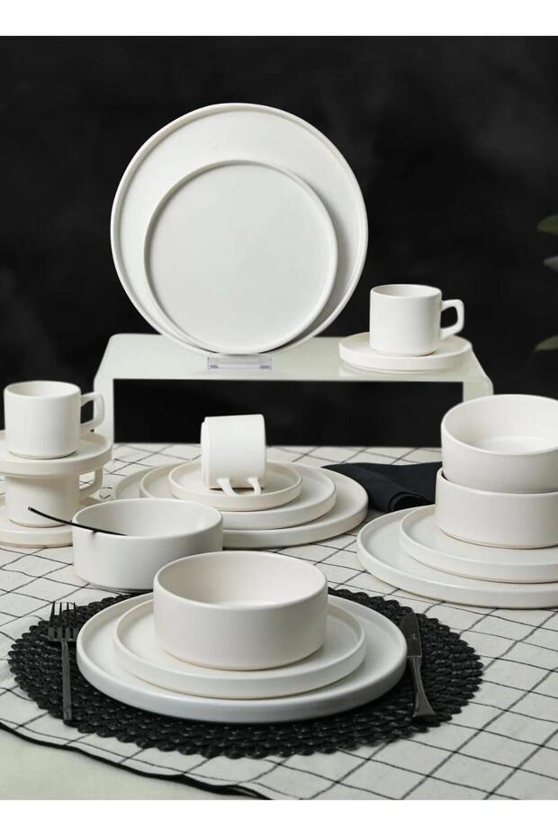 Mat Beyaz Takım Üst Üste İstiflenebilir 4 Kişilik - 1