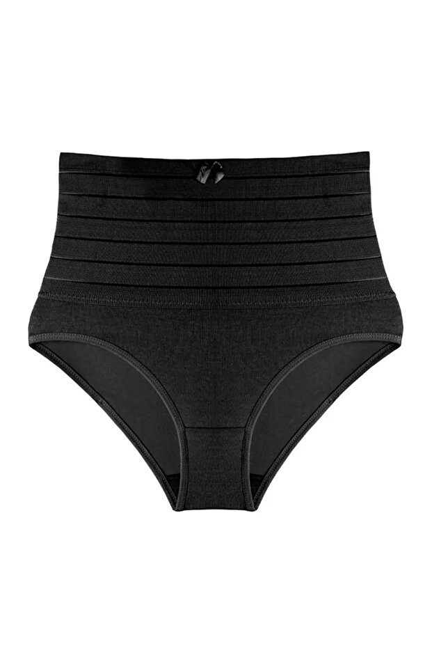 Model Buturo – čierne nohavičky s korzetom na vyrovnávanie bruška a zoštíhľujúcim korzetom - 4