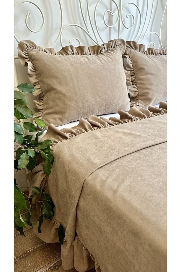 Fırfırlı Sütlü Kahve Yatak Örtüsü Çift Kişilik - 3