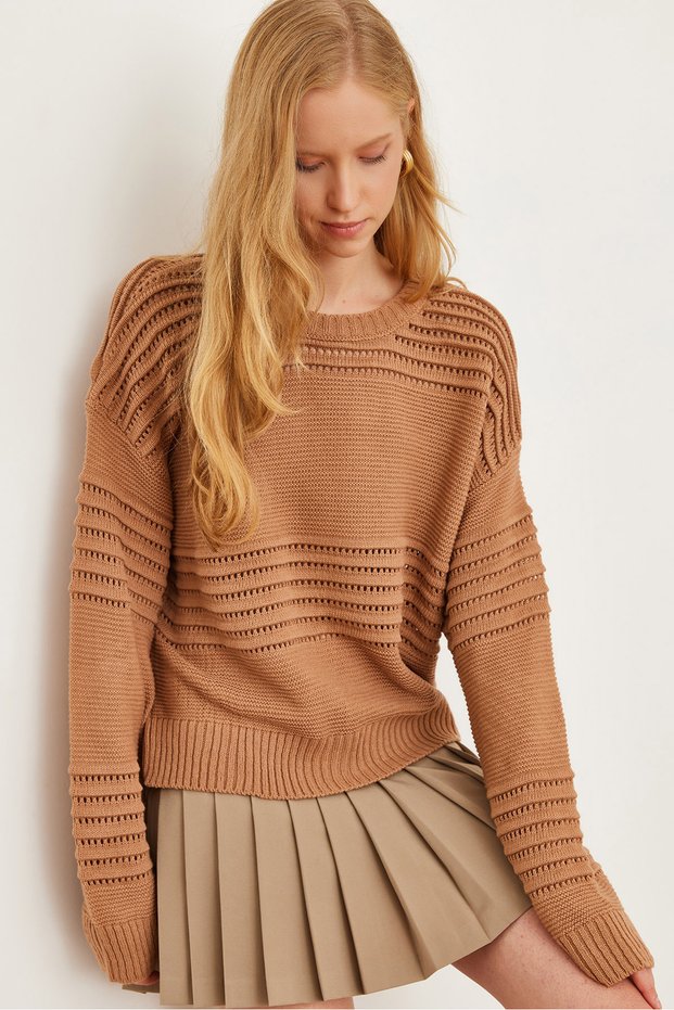 Women's Dusty Rose Textured Stripe Detailed Sweater Kzk- 19000808