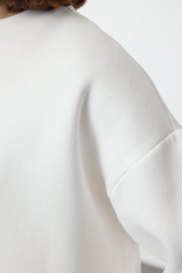 Ecru Oversize Bluza z Okrągłym Dekoltem Z Polaru Gruba - Twoaw24sw00102 - 4