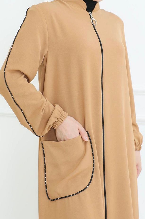 Linda Kap -Camel - 3