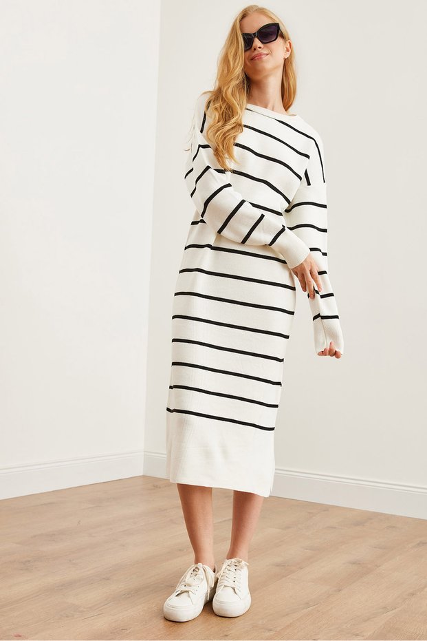 Women's White Crew Neck Striped Slit Thick Knitwear Dress Elb- 19002250