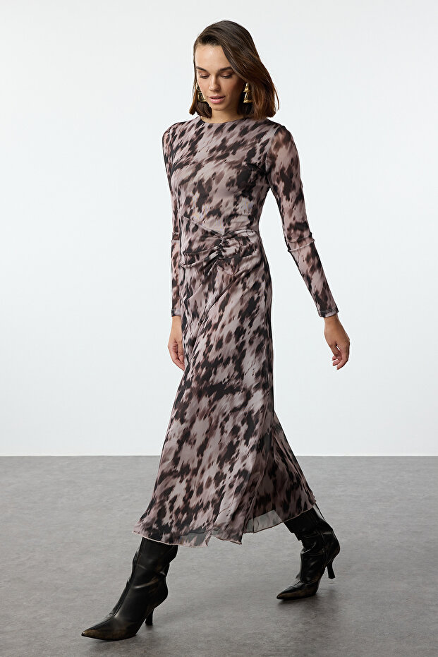 Kahverengi Baskılı Büzgü / Drape Maxi Örme Elbise TWOAW25EL00408 - 2
