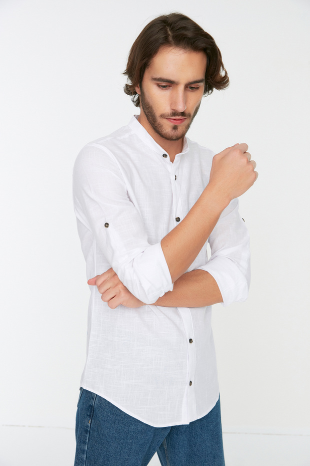 Beyaz Basic Slim Fit Hakim Yaka Apoletli %100 Pamuklu Keten Görünümlü Gömlek TMNSS20GO0188 - 1