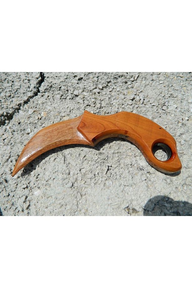 AHŞAP OYUNCAK BIÇAK (KARAMBİT) - 1
