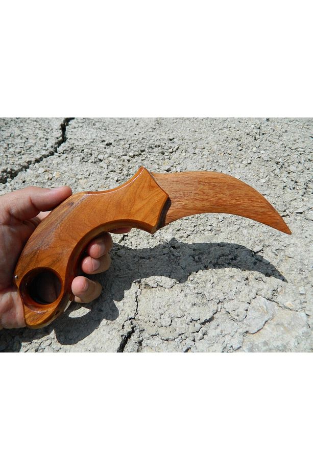 AHŞAP OYUNCAK BIÇAK (KARAMBİT) - 2