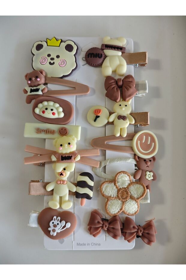14-Piece Mixed Figure Girl's Snap Buckle Set