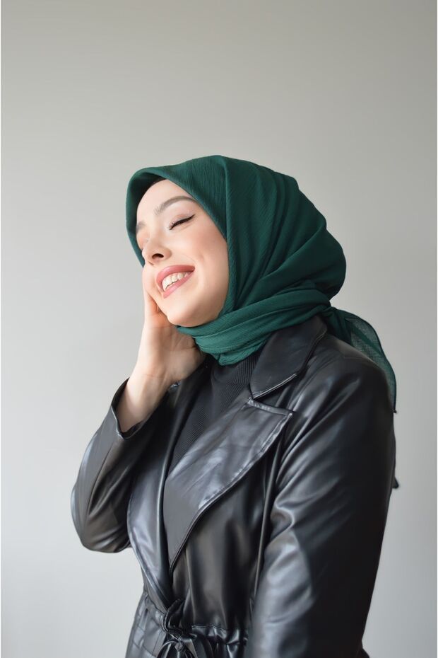 ميو جاز وشاح الزمرد