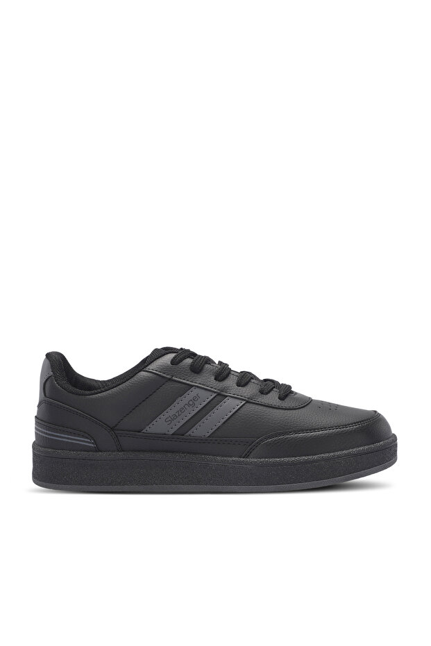 Monet in Women's Black / Dark Gray Casual Sneakers