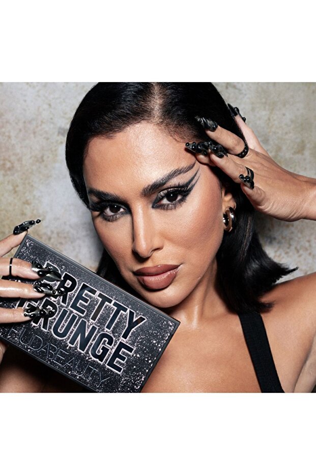 Pretty Grunge 16.8g - 18-Piece Eyeshadow Palette