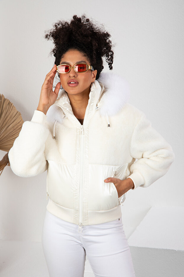 White Puffer Jacket, Hooded Fur Detail, Waterproof & Stylish Design - Cool & Comfort